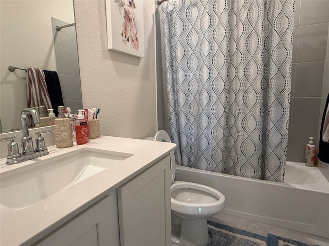 4013 Silver Chute Avenue, Aubrey, TX 76227