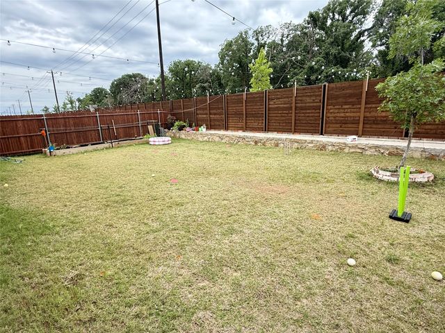 4013 Silver Chute Avenue, Aubrey, TX 76227