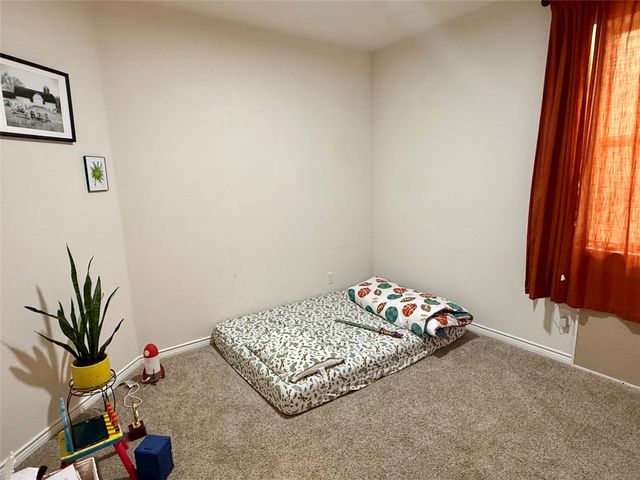 4013 Silver Chute Avenue, Aubrey, TX 76227
