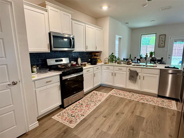 4013 Silver Chute Avenue, Aubrey, TX 76227
