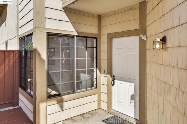 34769 Comstock Cmn, Fremont, CA 94555