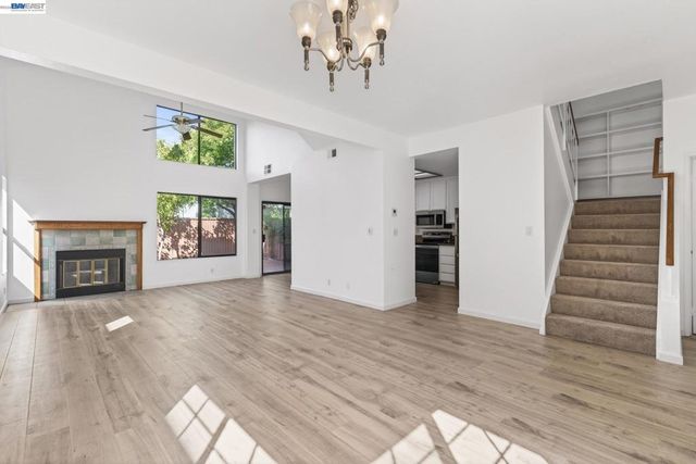 34769 Comstock Cmn, Fremont, CA 94555