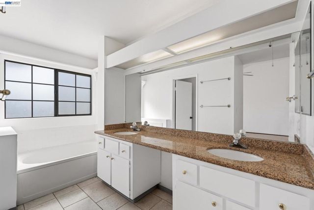 34769 Comstock Cmn, Fremont, CA 94555