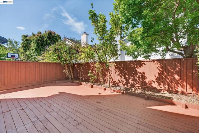 34769 Comstock Cmn, Fremont, CA 94555