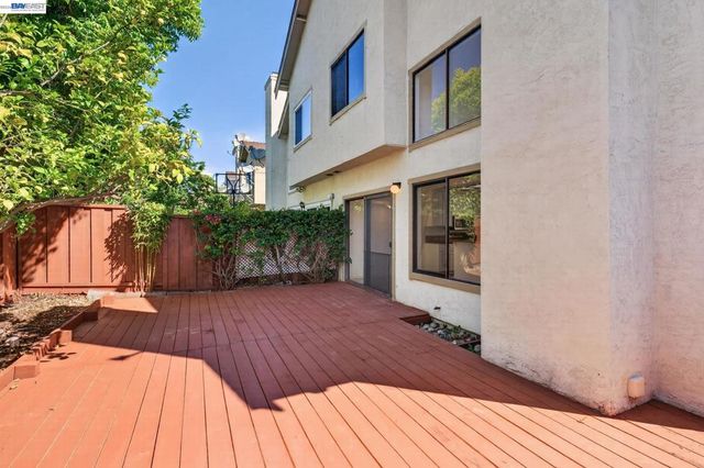 34769 Comstock Cmn, Fremont, CA 94555
