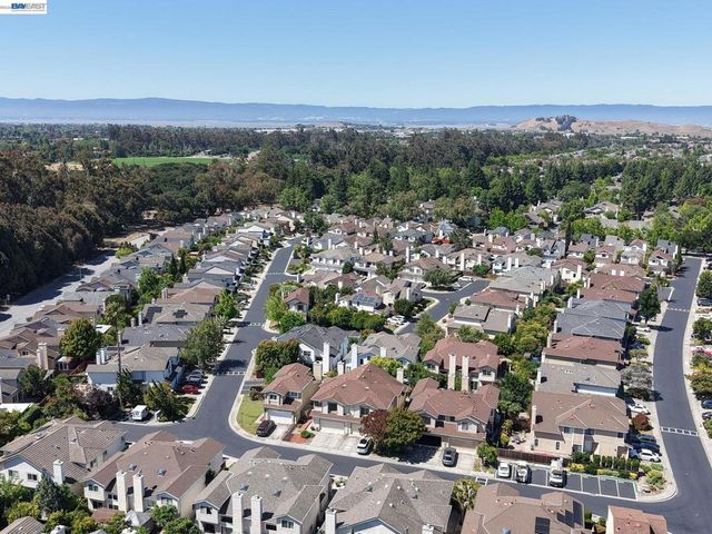 34769 Comstock Cmn, Fremont, CA 94555