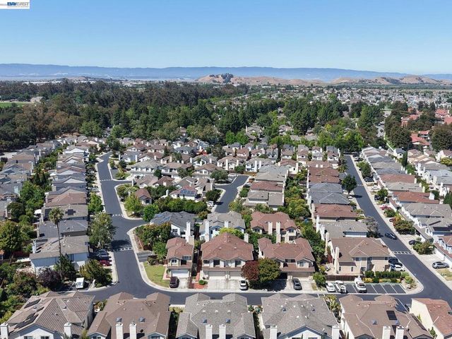 34769 Comstock Cmn, Fremont, CA 94555