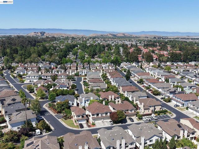 34769 Comstock Cmn, Fremont, CA 94555