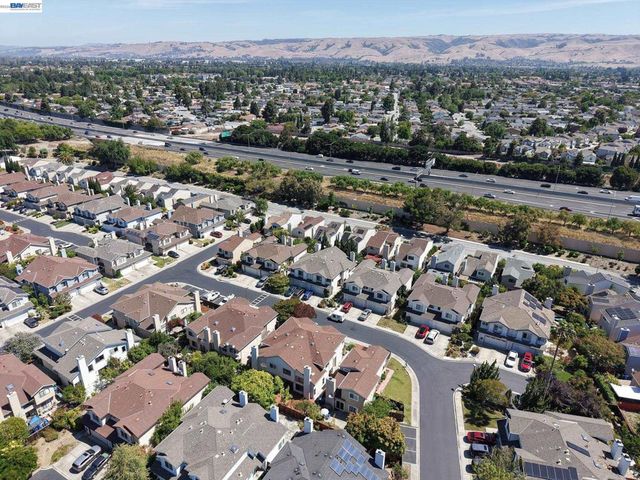 34769 Comstock Cmn, Fremont, CA 94555