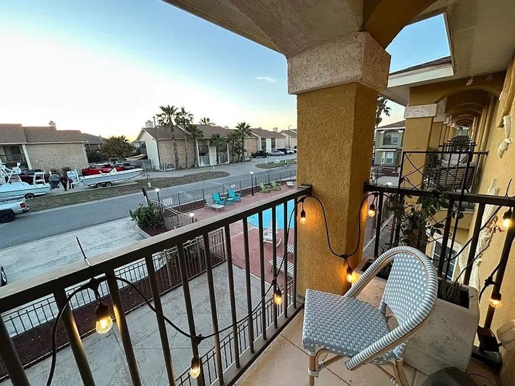15422 Seamount Cay Ct 202, Corpus Christi, TX 78418 — photo 2