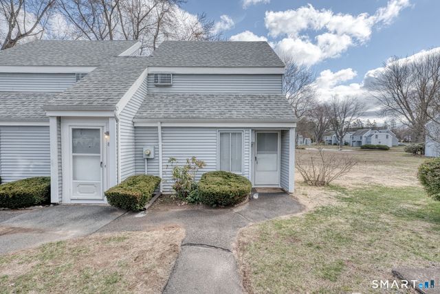 82 Cinnamon Springs 82, South Windsor, CT 06074