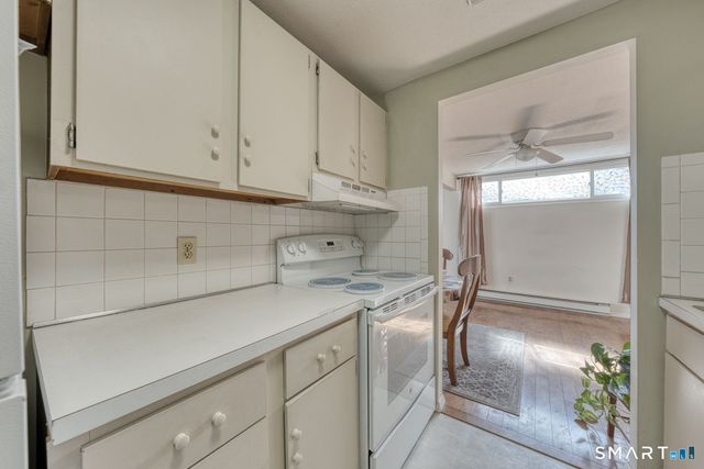 82 Cinnamon Springs 82, South Windsor, CT 06074