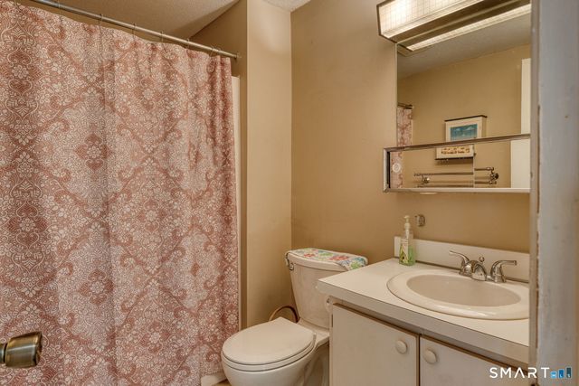 82 Cinnamon Springs 82, South Windsor, CT 06074