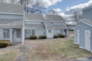 82 Cinnamon Springs 82, South Windsor, CT 06074