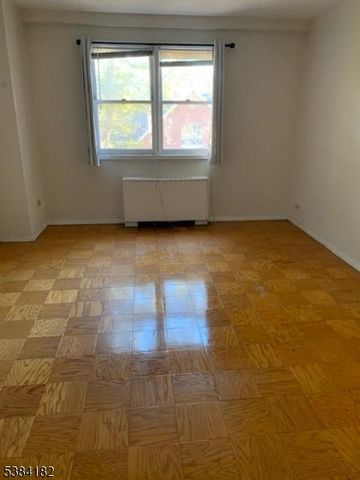 39 E 39Th St 2L, Paterson City, NJ 07514