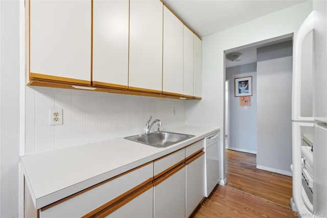 297 Merrick Road D 1, Amityville, NY 11701