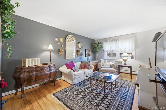 297 Merrick Road D 1, Amityville, NY 11701