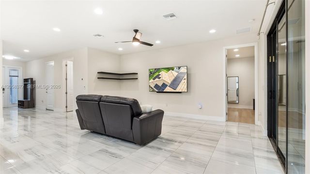 7295 Stella Ln, Lake Worth, FL 33463