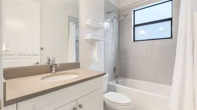 7295 Stella Ln, Lake Worth, FL 33463
