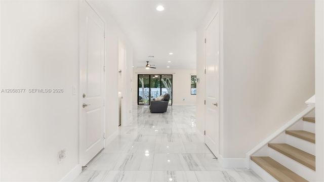 7295 Stella Ln, Lake Worth, FL 33463