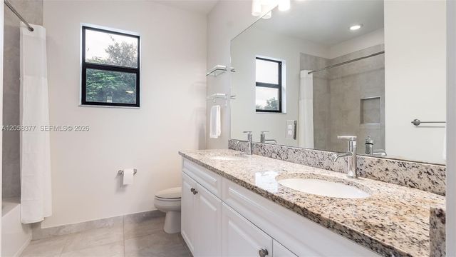 7295 Stella Ln, Lake Worth, FL 33463