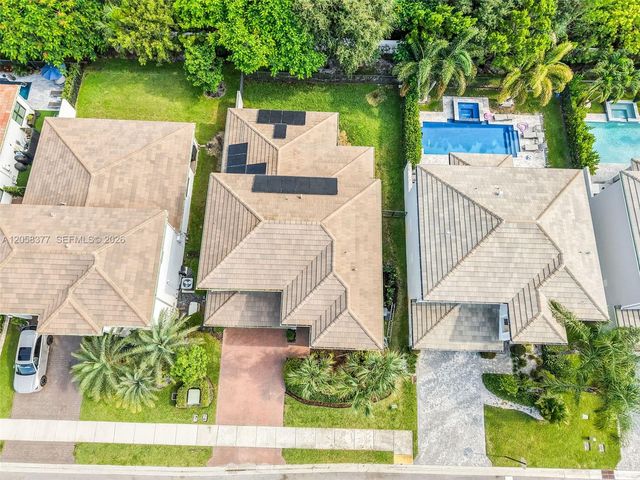 7295 Stella Ln, Lake Worth, FL 33463