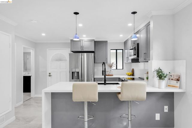 210 Chatham Ct, Pacheco, CA 94553