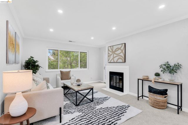 210 Chatham Ct, Pacheco, CA 94553