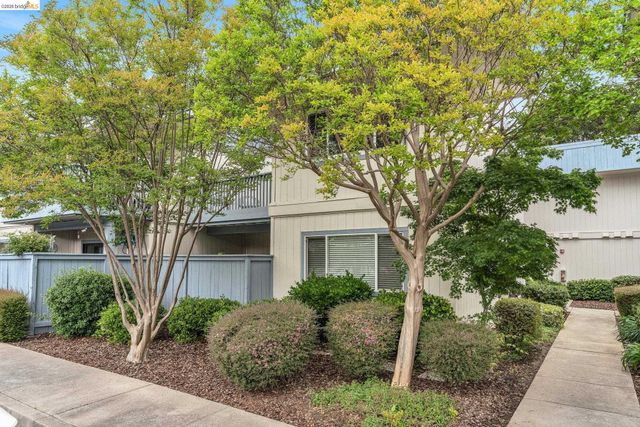 210 Chatham Ct, Pacheco, CA 94553