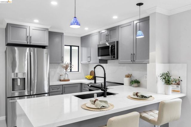 210 Chatham Ct, Pacheco, CA 94553