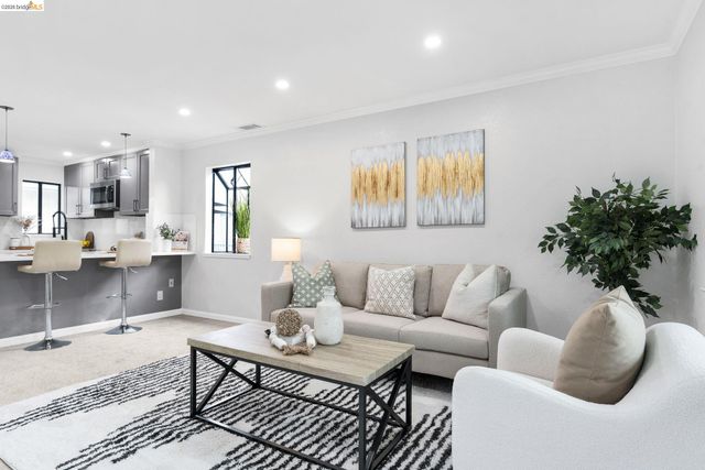 210 Chatham Ct, Pacheco, CA 94553