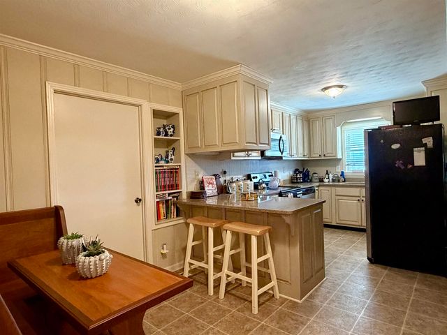 254 MICHIE RD, Michie, TN 38357