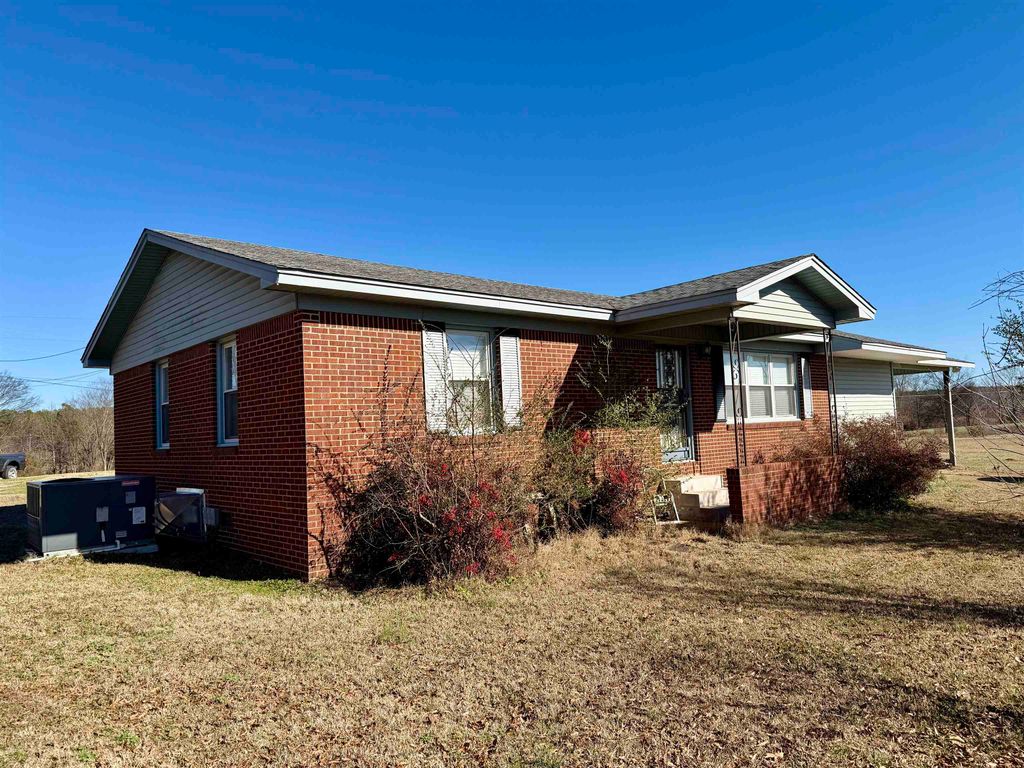 254 MICHIE RD, Michie, TN 38357