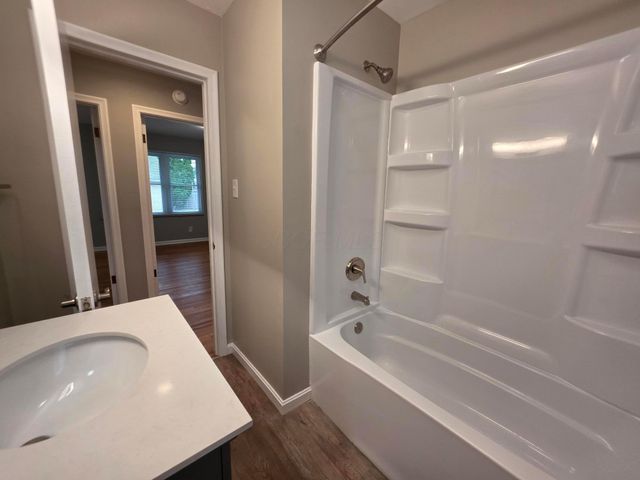 40 N Gould Road, Columbus, OH 43209