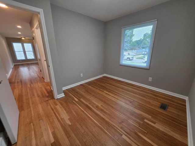 40 N Gould Road, Columbus, OH 43209