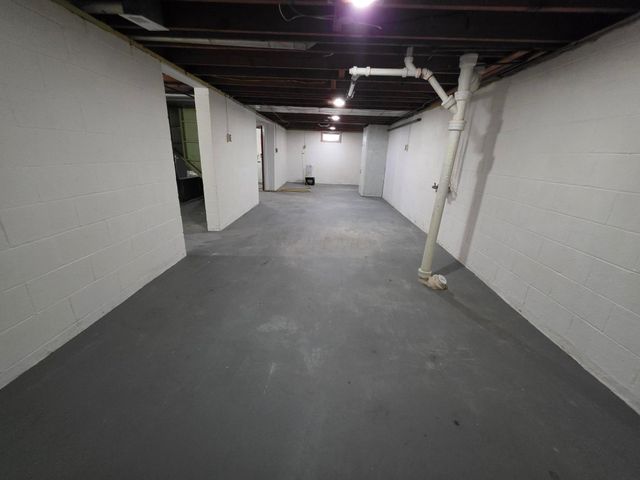 40 N Gould Road, Columbus, OH 43209