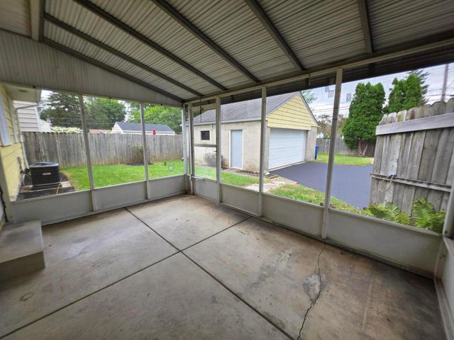 40 N Gould Road, Columbus, OH 43209