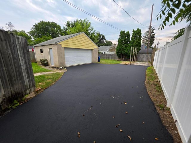 40 N Gould Road, Columbus, OH 43209