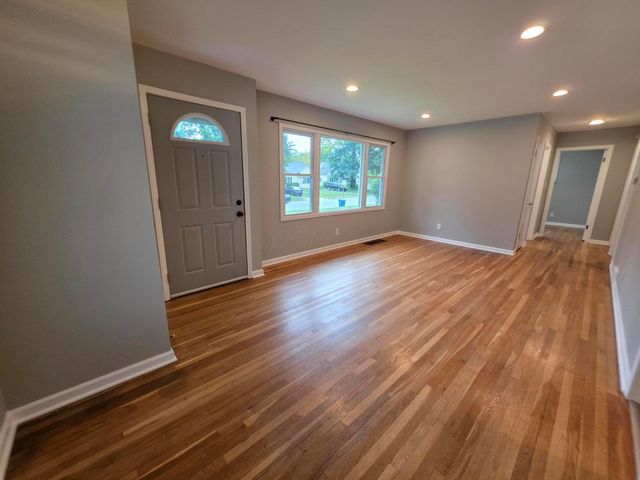 40 N Gould Road, Columbus, OH 43209