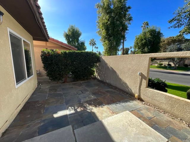 75325 Pino Drive, Palm Desert, CA 92211