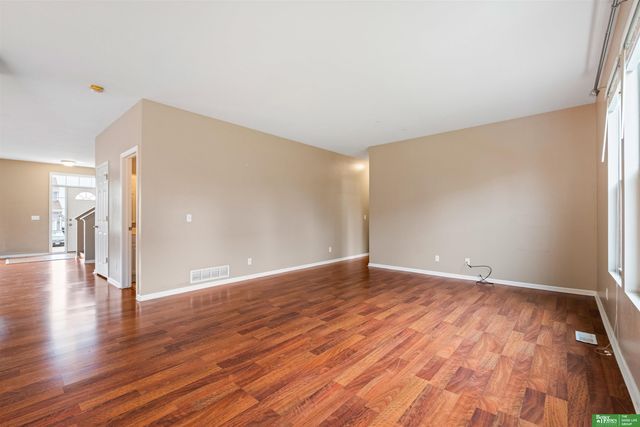 2410 S River Rock Drive, Papillion, NE 68046