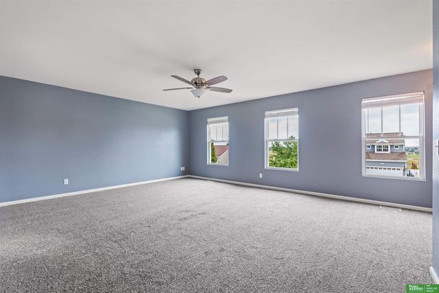 2410 S River Rock Drive, Papillion, NE 68046