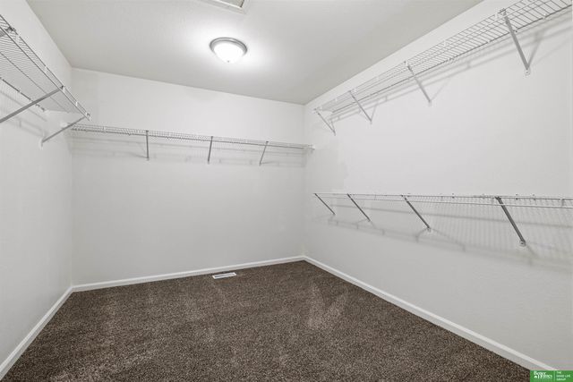 2410 S River Rock Drive, Papillion, NE 68046