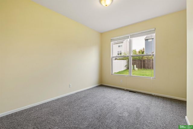 2410 S River Rock Drive, Papillion, NE 68046