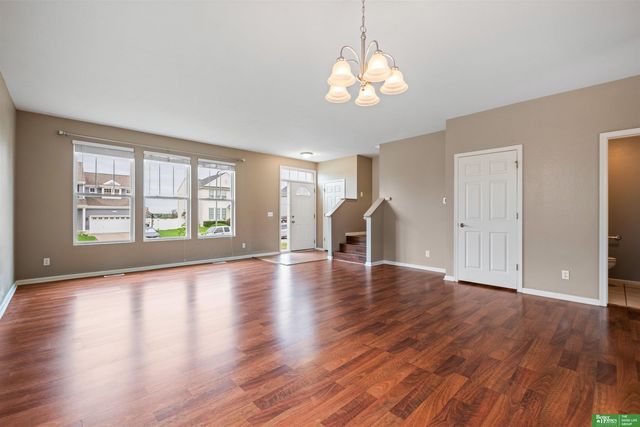 2410 S River Rock Drive, Papillion, NE 68046