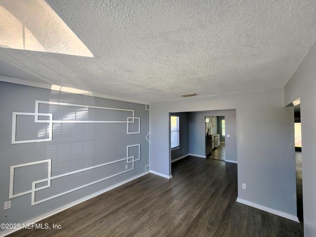 6971 HUNTINGTON WOODS Circle W, Jacksonville, FL 32244