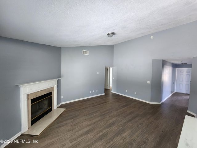 6971 HUNTINGTON WOODS Circle W, Jacksonville, FL 32244