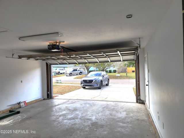 6971 HUNTINGTON WOODS Circle W, Jacksonville, FL 32244