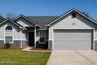 6971 HUNTINGTON WOODS Circle W, Jacksonville, FL 32244