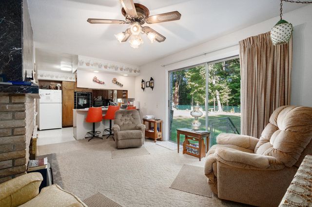 27832 Corwin Street, Wayne Twp, MI 49047